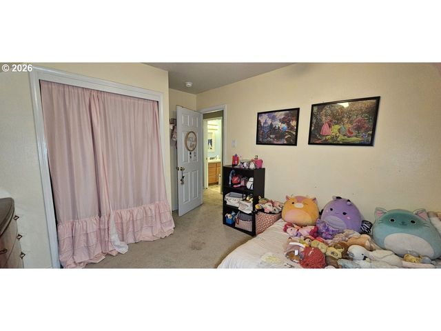 4986 REBECCA St, Salem, OR 97305