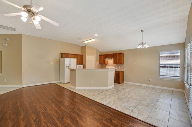 19017 Hammer Lane, Porter, TX 77365