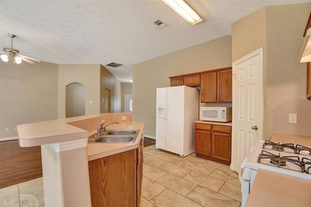 19017 Hammer Lane, Porter, TX 77365