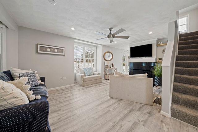 4 Fremont Rd, Marshfield, MA 02050