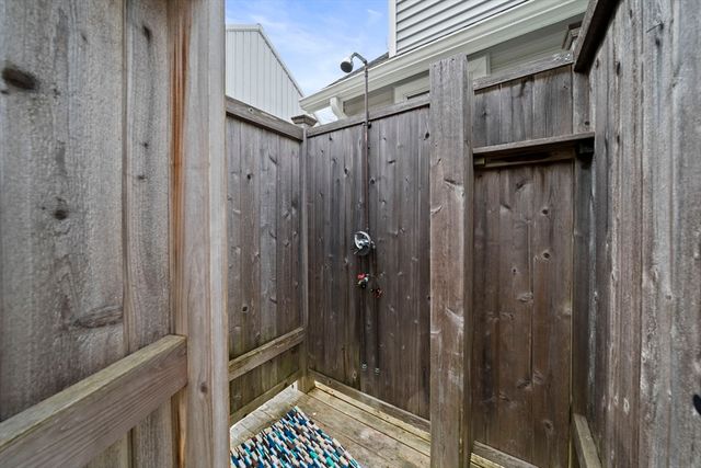 4 Fremont Rd, Marshfield, MA 02050