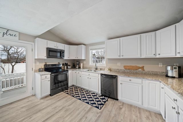 4 Fremont Rd, Marshfield, MA 02050