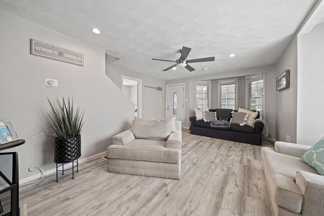 4 Fremont Rd, Marshfield, MA 02050