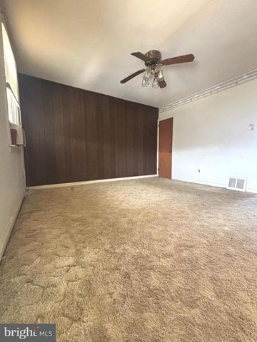 229 STEARLY ST, Philadelphia, PA 19111