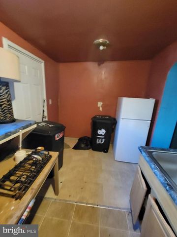 813 W BIRCH ST, Philadelphia, PA 19133