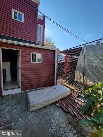 813 W BIRCH ST, Philadelphia, PA 19133