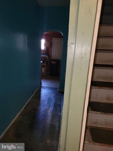 813 W BIRCH ST, Philadelphia, PA 19133