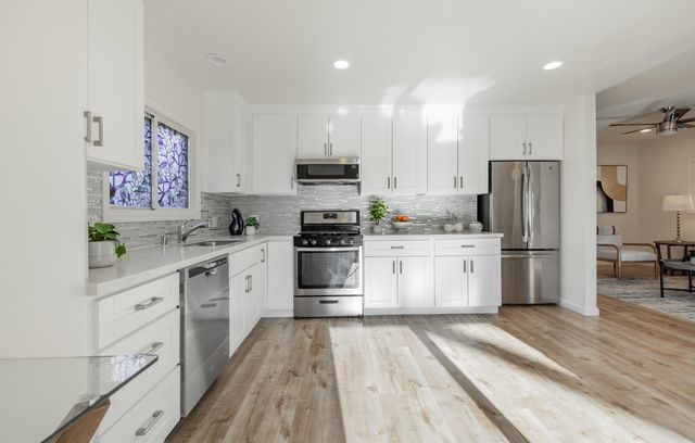 1900 Chestnut Street, Santa Clara, CA 95054