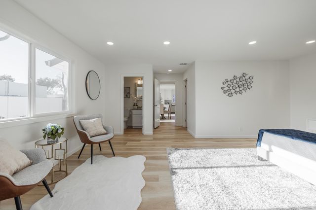 1900 Chestnut Street, Santa Clara, CA 95054