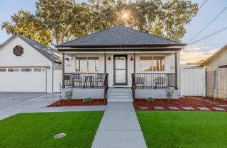 1900 Chestnut Street, Santa Clara, CA 95054