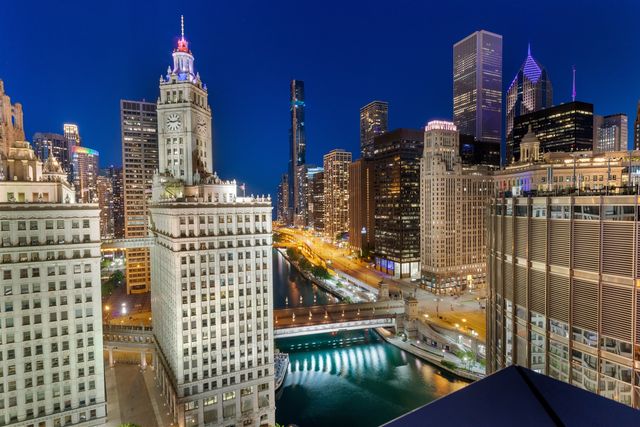 403 N Wabash Avenue 13C, Chicago, IL 60611