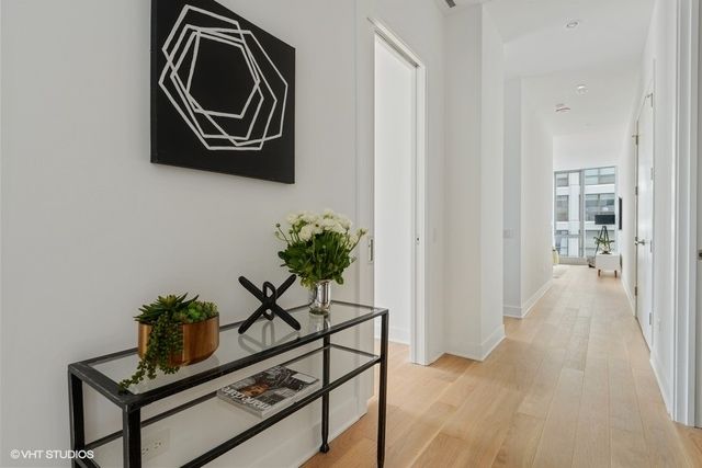 403 N Wabash Avenue 13C, Chicago, IL 60611