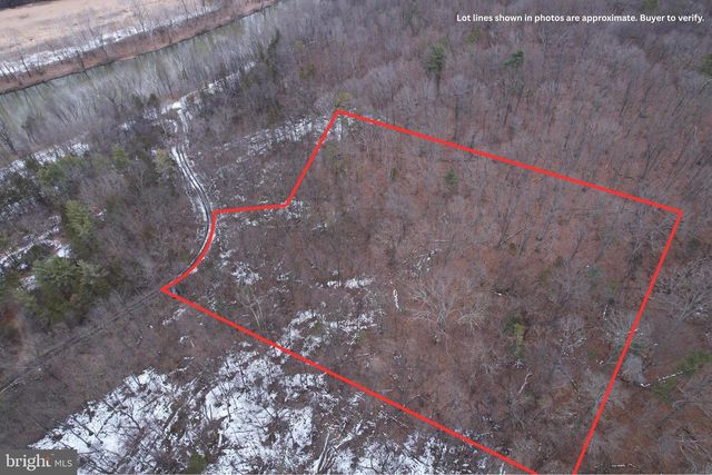 480 BEYLORS FERRY RD, Rileyville, VA 22650