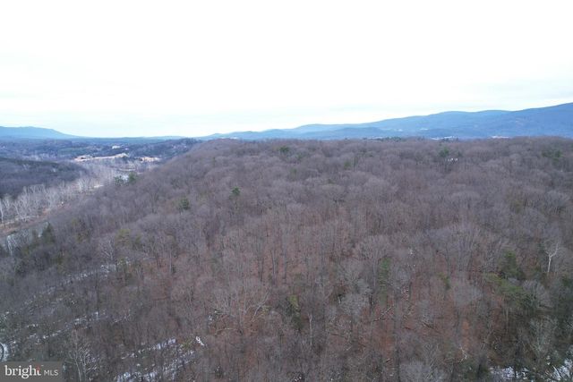 480 BEYLORS FERRY RD, Rileyville, VA 22650