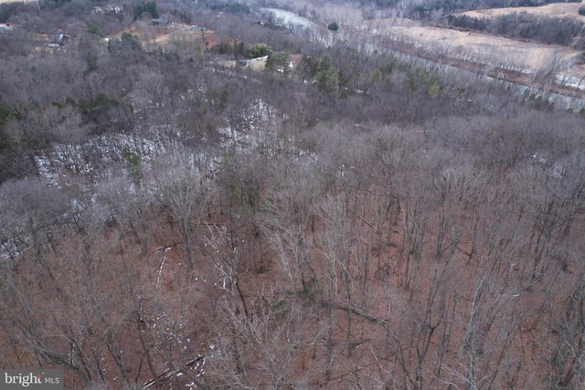 480 BEYLORS FERRY RD, Rileyville, VA 22650