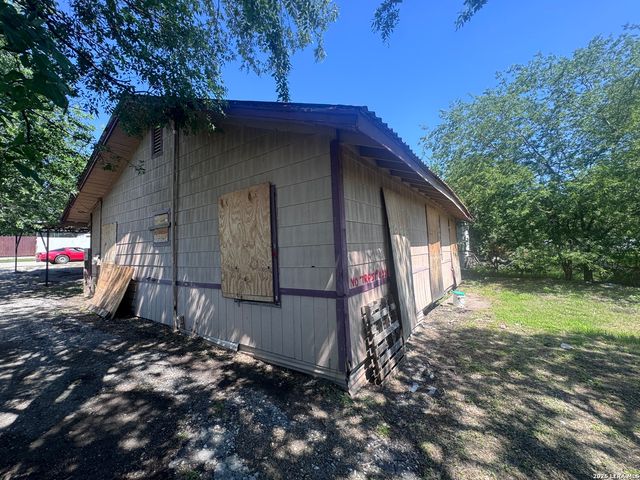 410 Amanda St, San Antonio, TX 78220
