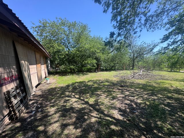 410 Amanda St, San Antonio, TX 78220