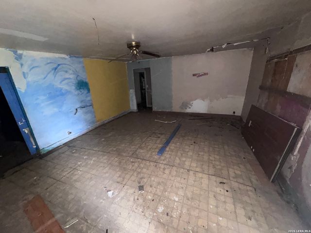 410 Amanda St, San Antonio, TX 78220