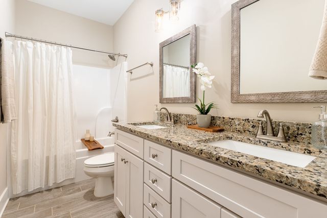 1120 Taylor Town Rd, White Bluff, TN 37187