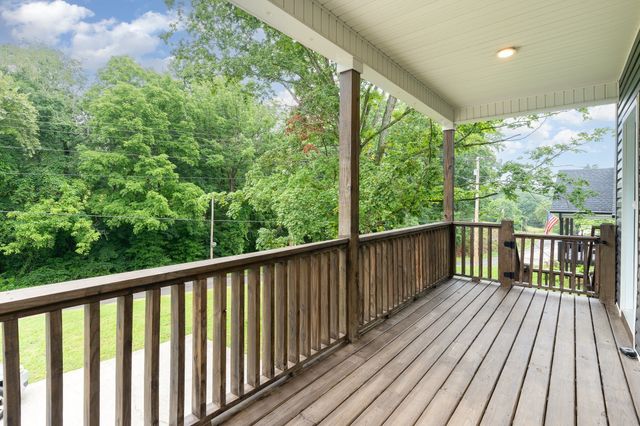 1120 Taylor Town Rd, White Bluff, TN 37187