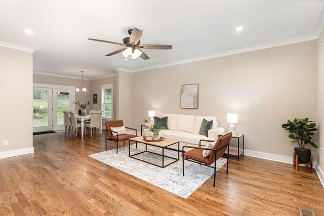 1120 Taylor Town Rd, White Bluff, TN 37187