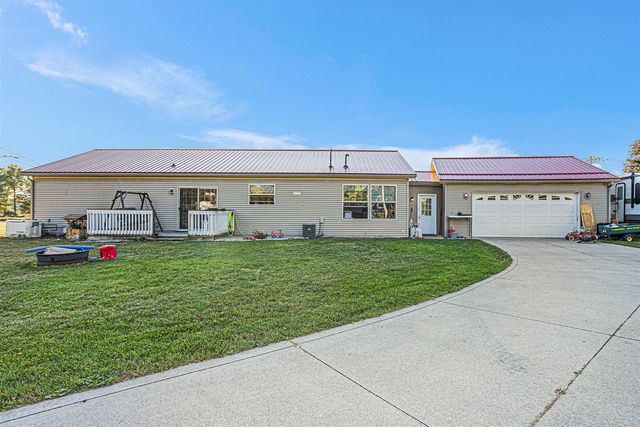 448 Long Lake Road, Colon, MI 49040