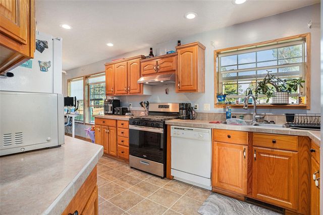 448 Long Lake Road, Colon, MI 49040