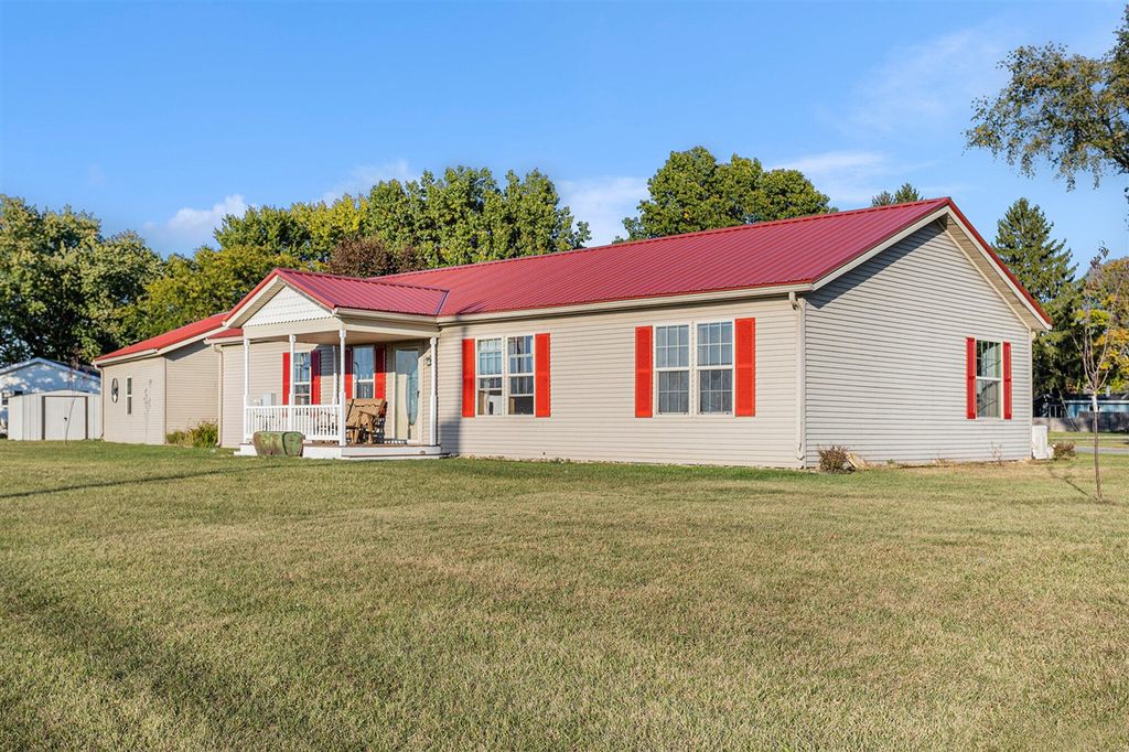 448 Long Lake Road, Colon, MI 49040