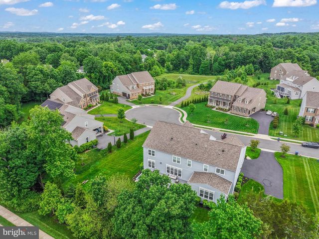11865 BOSCOBEL CT, Herndon, VA 20170