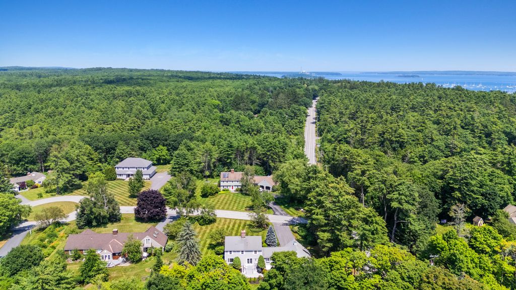 2 Meadow Creek Lane, Falmouth, ME 04105 — photo 4