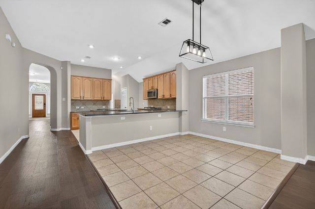 4353 Mountain Crest Drive, Fort Worth, TX 76123