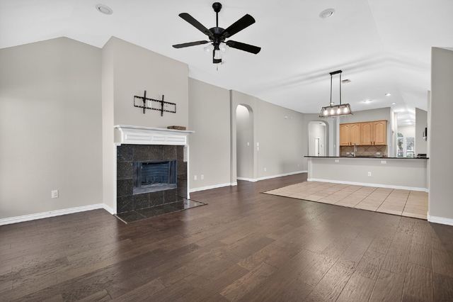 4353 Mountain Crest Drive, Fort Worth, TX 76123
