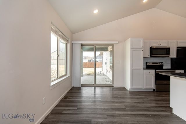 1718 Shelby Avenue, Belgrade, MT 59714