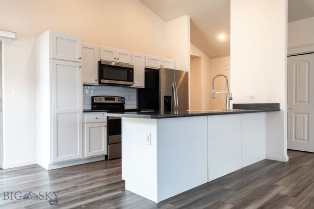 1718 Shelby Avenue, Belgrade, MT 59714