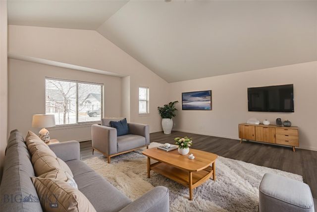 1718 Shelby Avenue, Belgrade, MT 59714