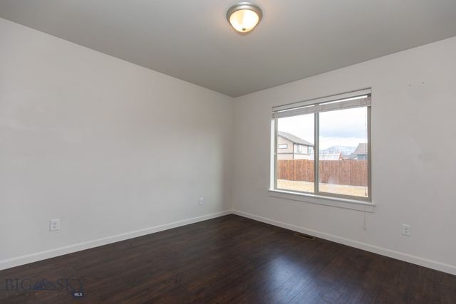 1718 Shelby Avenue, Belgrade, MT 59714