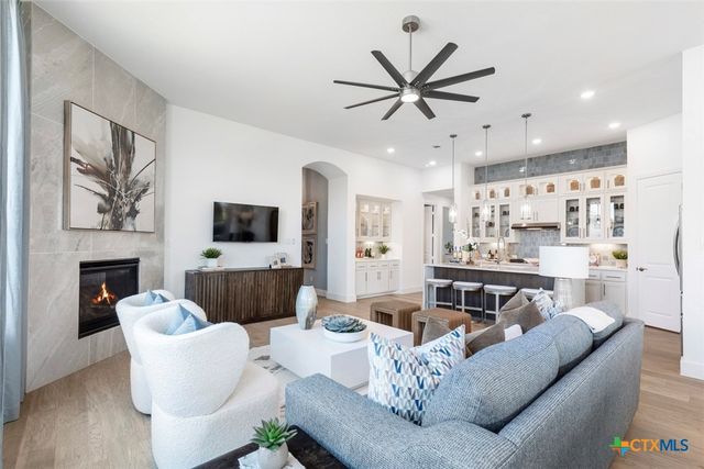 827 Jackson River Loop, Kyle, TX 78640