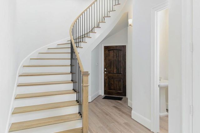 7715 S Fall Run Crossing, Houston, TX 77055