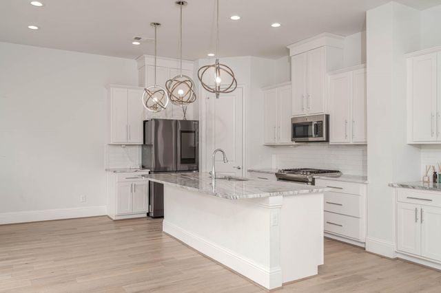 7715 S Fall Run Crossing, Houston, TX 77055