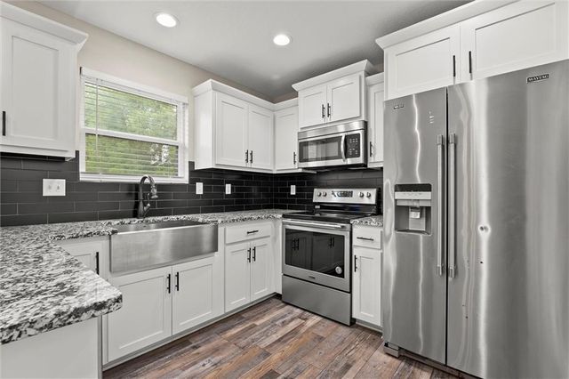 1800 NW Mya Court, Grain Valley, MO 64029