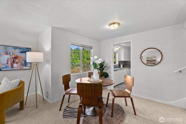 2131 S Bennett Street, Seattle, WA 98108