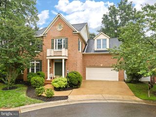 7952 BLITZ CT, Dunn Loring, VA 22027