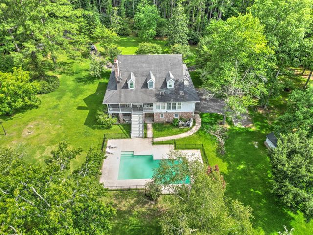 137 Old Winter Road, Summerville, SC 29486