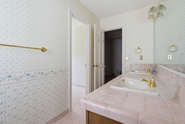 137 Old Winter Road, Summerville, SC 29486