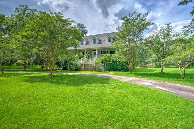 137 Old Winter Road, Summerville, SC 29486