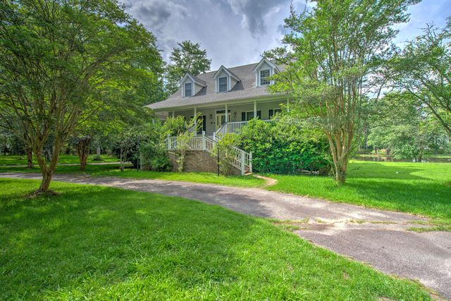 137 Old Winter Road, Summerville, SC 29486