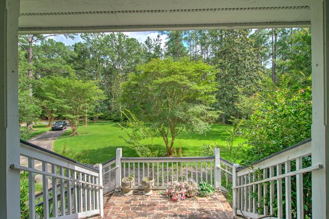 137 Old Winter Road, Summerville, SC 29486