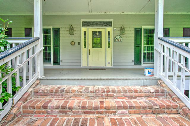 137 Old Winter Road, Summerville, SC 29486