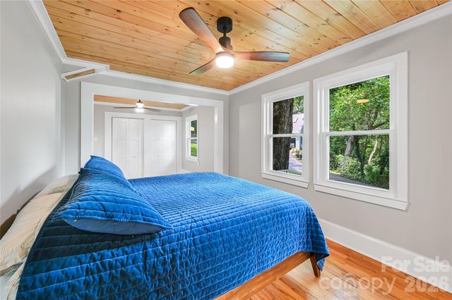 1110 Queentown Road, Canton, NC 28716
