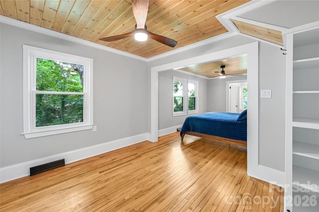 1110 Queentown Road, Canton, NC 28716